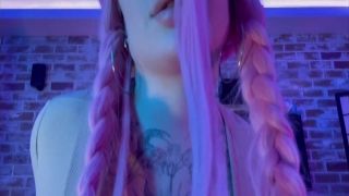 Schoolgirl swallows cum in my mouth ! sneaky office link porn