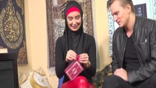 Sexy muslim bitch in red latex dawnloadsex