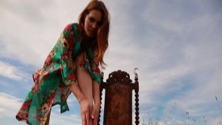 Need a big vibrator into her sex machine jia lissa anal