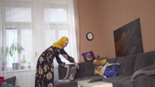 Holy Whore She Is Too Lazy Muslim Cleaning Woman xxx kz