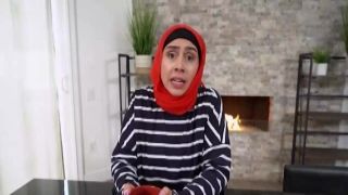 Hijab Stepmom Learns How To Pleasure videos follando duro