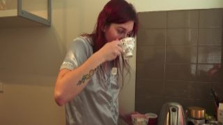 Shemale eats her cum all over all my hole i m hungry порно японки